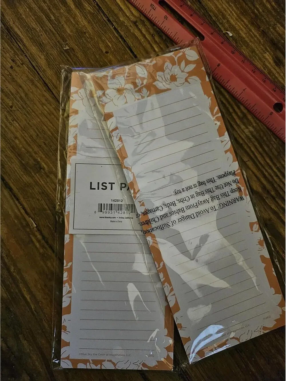 Set of 2 Fridge magnet note pads. NwT